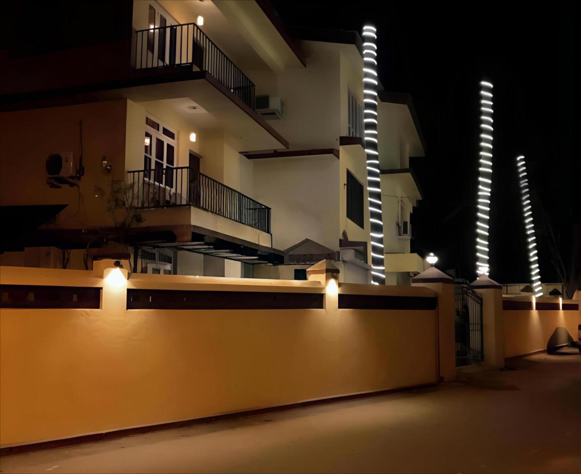 Ocean Walk Apartments 2Bhk Calangute Buitenkant foto