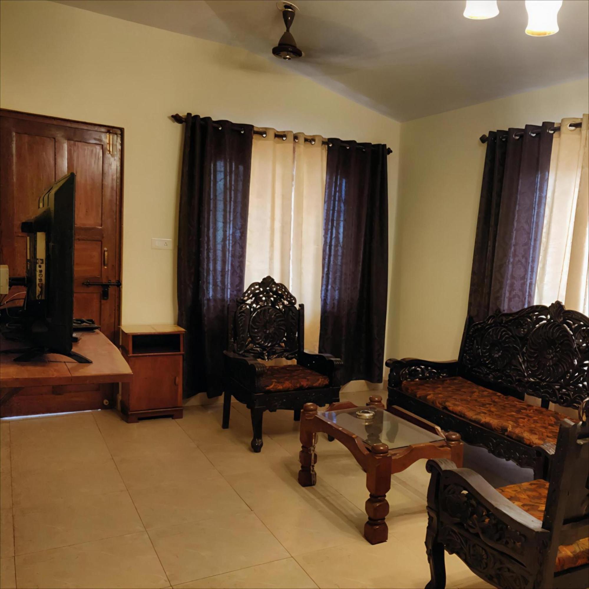 Ocean Walk Apartments 2Bhk Calangute Buitenkant foto